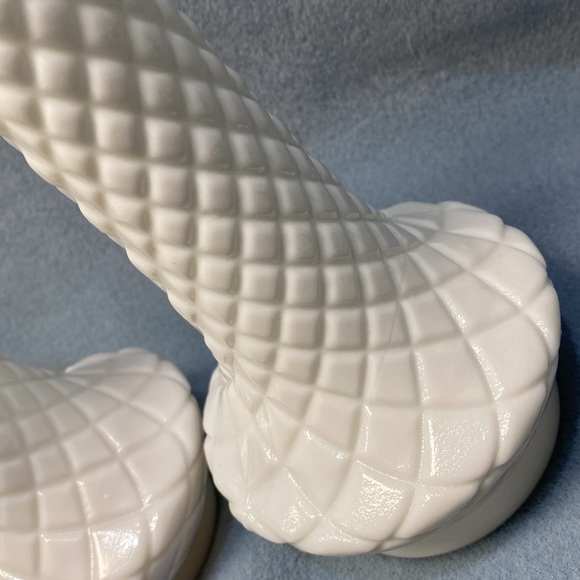 Vintage RANDALL White Milk Glass Bud Vase Diamond Embossed Bud Vases 9" (2) - Picture 9 of 13